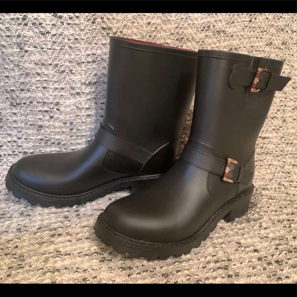 Rain boots